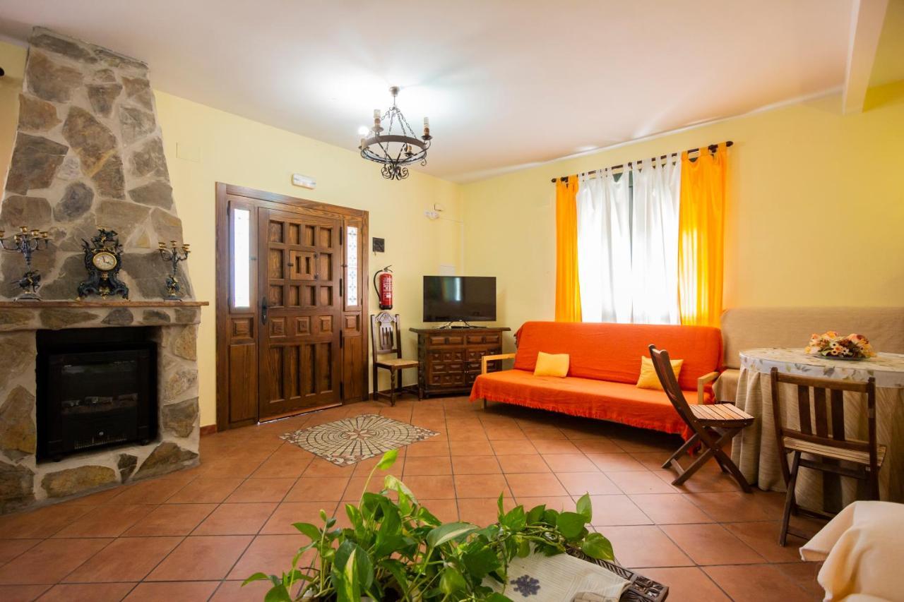 Casa Rural Las Eras Valdelaguna エクステリア 写真