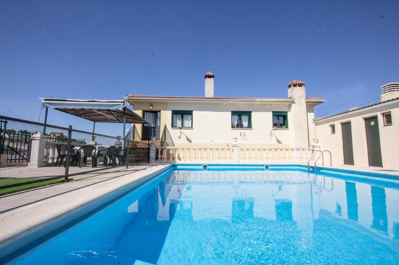 Casa Rural Las Eras Valdelaguna エクステリア 写真